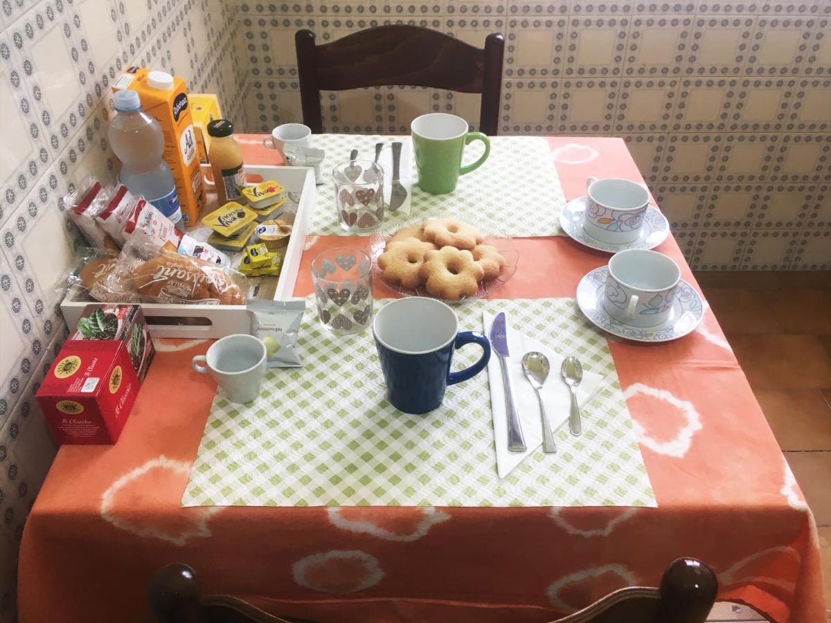 Bed And Breakfast Da Antonio - Orgosolo Εξωτερικό φωτογραφία